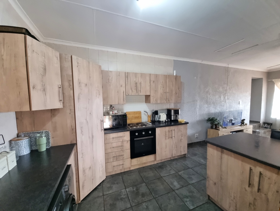3 Bedroom Property for Sale in Safari Gardens North West